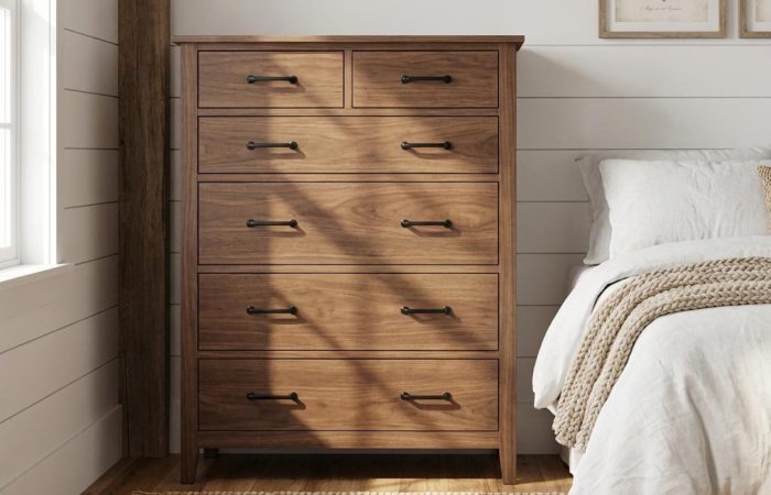 Legacy Chest in Walnut